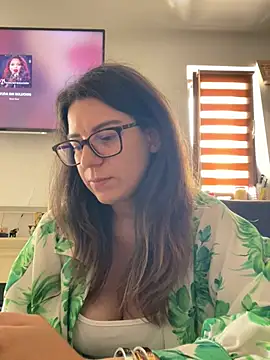 Snapshot of NadiraNoor chatting on 06/05/26, 07:47 NadiraNoor online show from 06/05/26, 07:47