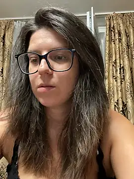 Snapshot of NadiraNoor chatting on 07/07/26, 11:42 NadiraNoor online show from 07/07/26, 11:42