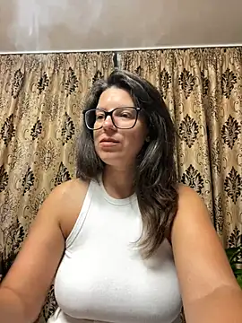 Snapshot of NadiraNoor chatting on 07/22/26, 11:07 NadiraNoor online show from 07/22/26, 11:07