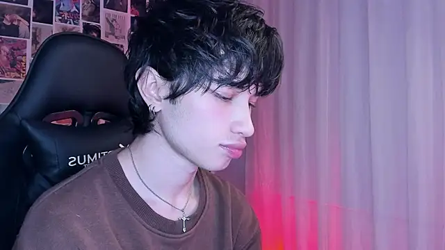 Snapshot of liamelf chatting on 01/28/25, 09:30 liamelf online show from 01/28/25, 09:30