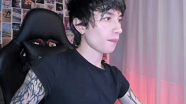 Snapshot of liamelf chatting on 03/06/25, 09:36 liamelf online show from 03/06/25, 09:36