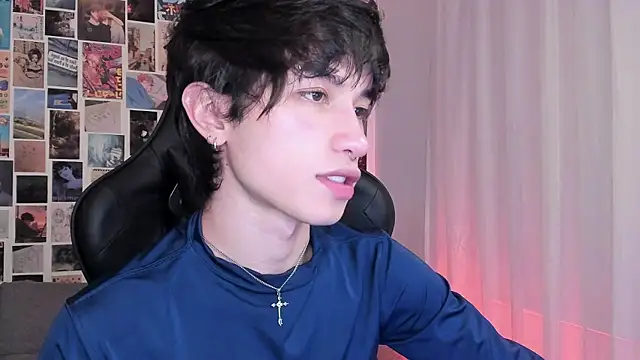 Snapshot of liamelf chatting on 03/11/25, 04:21 liamelf online show from 03/11/25, 04:21