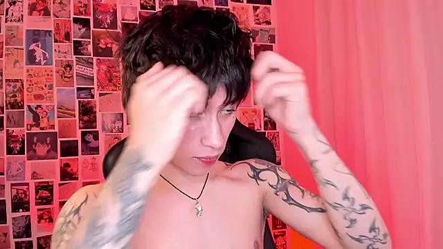 Snapshot of liamelf chatting on 03/13/26, 05:03 liamelf online show from 03/13/26, 05:03