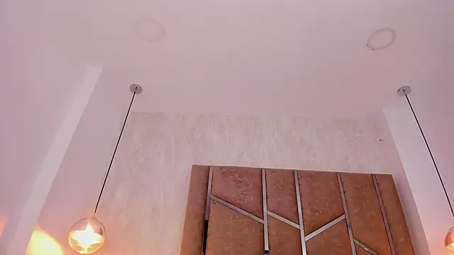 Martinaa Jones  online show from 03/31/26, 12:49