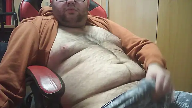 Snapshot of Javier_bear chatting on 02/20/25, 02:02 Javier bear online show from 02/20/25, 02:02