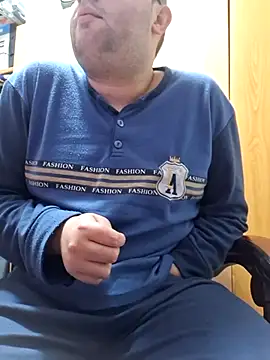 Snapshot of Javier_bear chatting on 03/02/25, 12:22 Javier bear online show from 03/02/25, 12:22