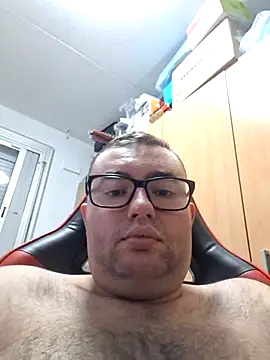 Snapshot of Javier_bear chatting on 10/05/25, 08:40 Javier bear online show from 10/05/25, 08:40