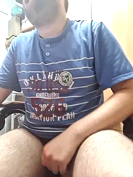 Snapshot of Javier_bear chatting on 10/19/25, 09:32 Javier bear online show from 10/19/25, 09:32