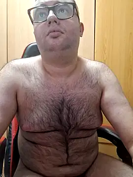 Snapshot of Javier_bear chatting on 10/19/25, 09:37 Javier bear online show from 10/19/25, 09:37