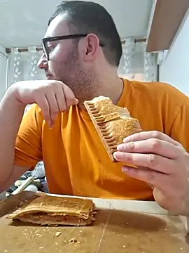 Javier bear online show from 04/11/26, 10:14