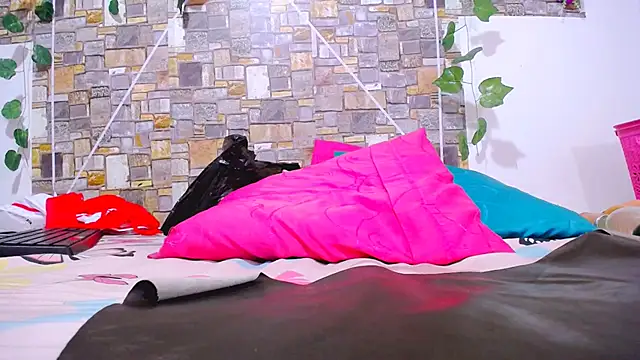 MaidenGame online show from 10/31/25, 03:46