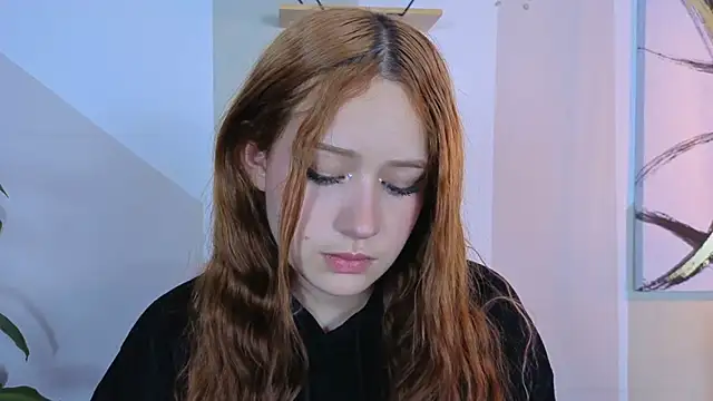 Snapshot of mailin18 chatting on 09/30/25, 10:04 mailin18 online show from 09/30/25, 10:04