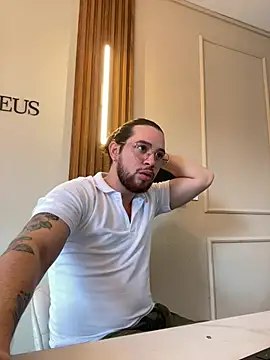 Christopher morgan  online show from 07/20/26, 07:05