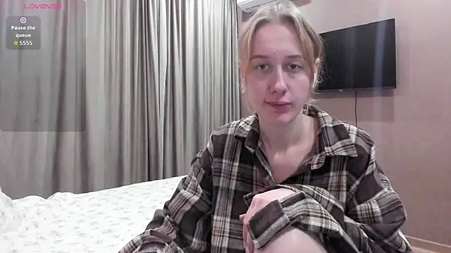 Mika Ray online show from 11/27/25, 09:50