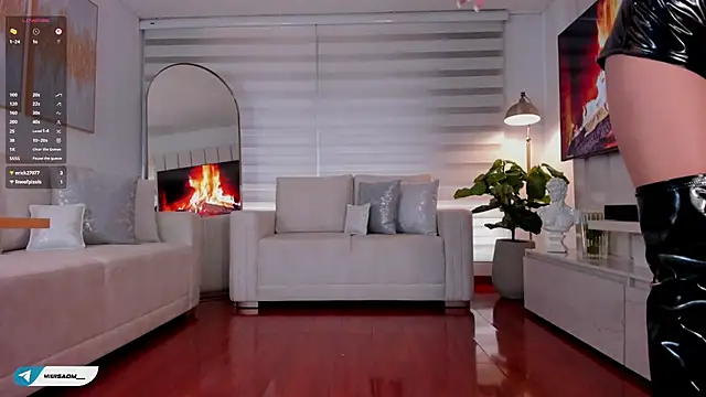 Snapshot of missmegann chatting on 03/16/25, 12:00 missmegann online show from 03/16/25, 12:00