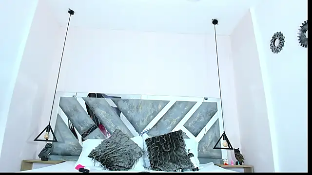 victoria cooper3 online show from 12/20/25, 11:28