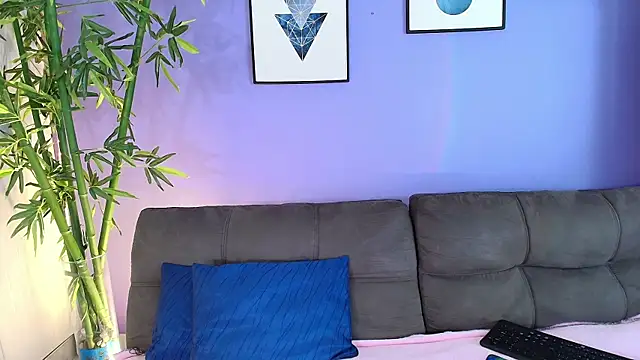 Snapshot of cinnamon_kyla chatting on 03/02/25, 07:12 cinnamon kyla online show from 03/02/25, 07:12