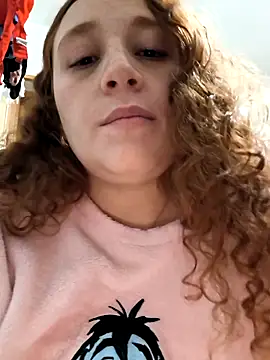 Snapshot of Mistik_red chatting on 11/09/25, 09:57 Mistik red online show from 11/09/25, 09:57