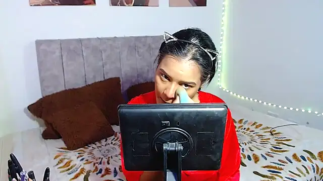 JossieGrey online show from 12/19/24, 11:29