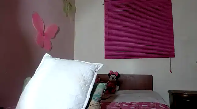 hazisabel online show from 12/05/24, 02:42