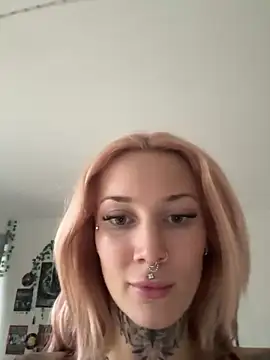 Stella-Kink online show from 12/23/25, 10:13