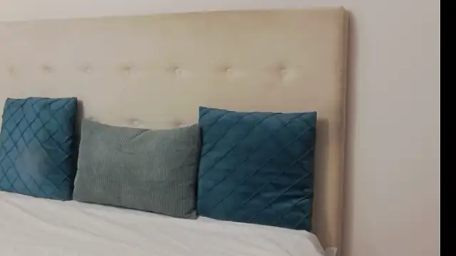 CassieHilton online show from 09/25/25, 08:23