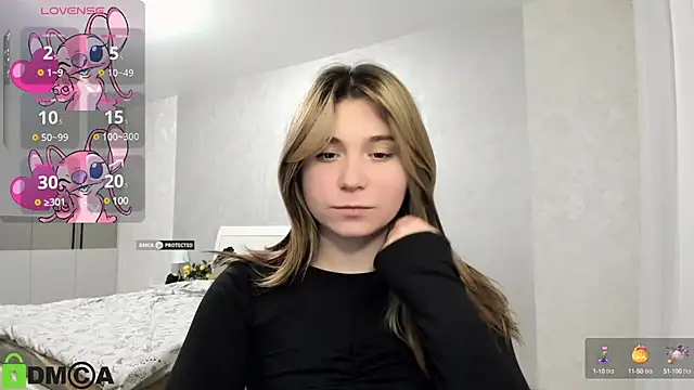 SweetMonicka online show from 12/12/24, 04:21