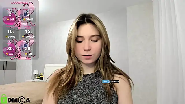 SweetMonicka online show from 01/08/25, 04:11