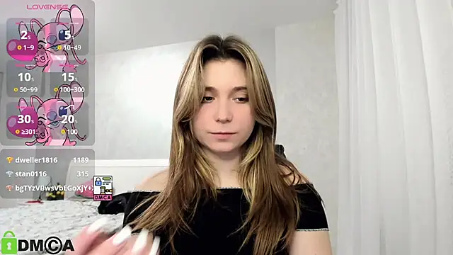 SweetMonicka online show from 01/12/25, 05:44