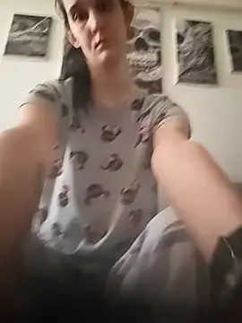 LauraBaby online show from 04/10/26, 01:38