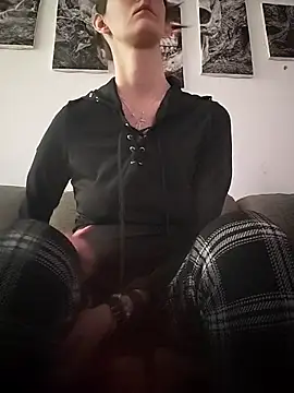 LauraBaby online show from 04/13/26, 04:12