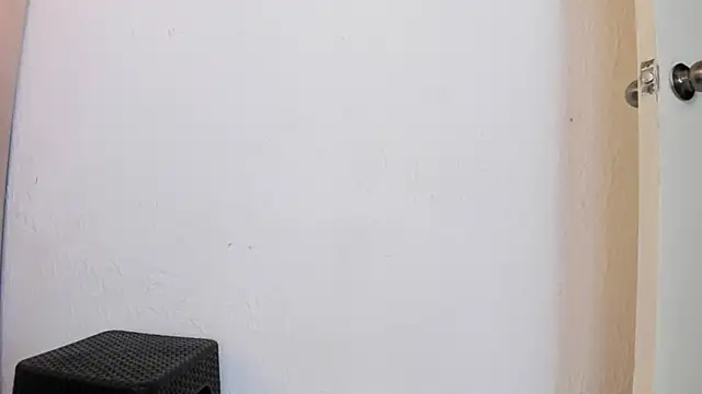 Snapshot of yuliana_millerr chatting on 01/12/25, 11:26 yuliana millerr online show from 01/12/25, 11:26