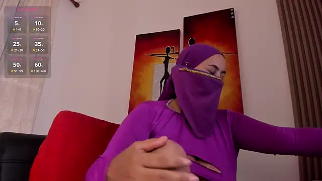Snapshot of Amina_hafsa chatting on 02/13/25, 08:24 Amina hafsa online show from 02/13/25, 08:24