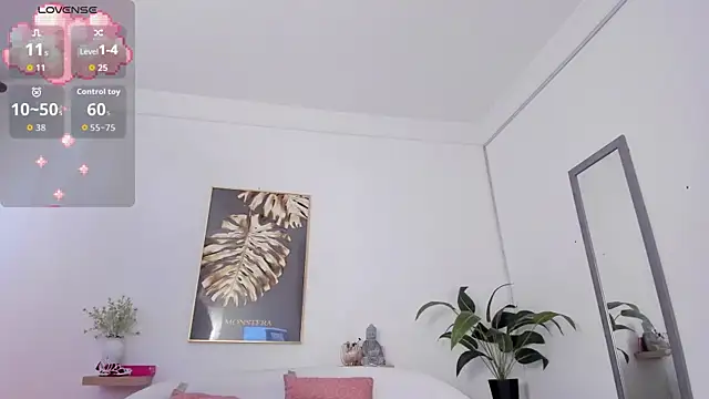 Snapshot of Amina_hafsa chatting on 10/05/25, 01:42 Amina hafsa online show from 10/05/25, 01:42