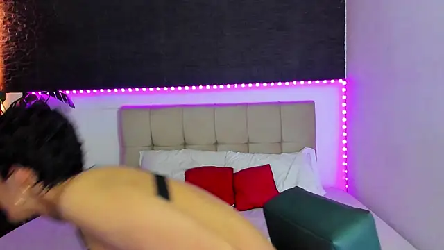 anaroman01 online show from 09/25/25, 08:56