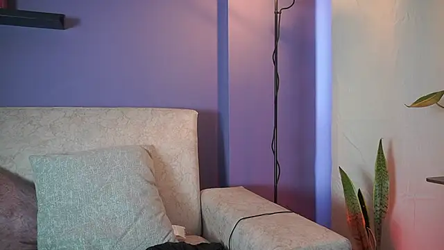 Snapshot of roselinedior chatting on 07/11/26, 02:20 roselinedior online show from 07/11/26, 02:20