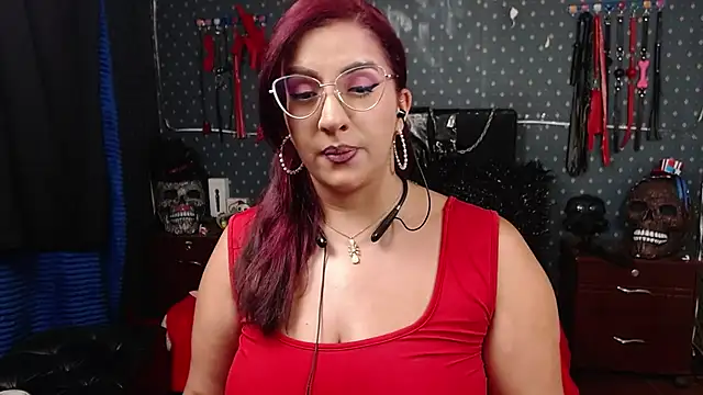 Snapshot of andreafetishx chatting on 02/07/25, 04:37 andreafetishx online show from 02/07/25, 04:37