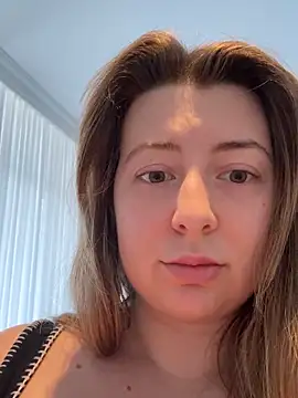 curvyflawless online show from 02/06/26, 07:45