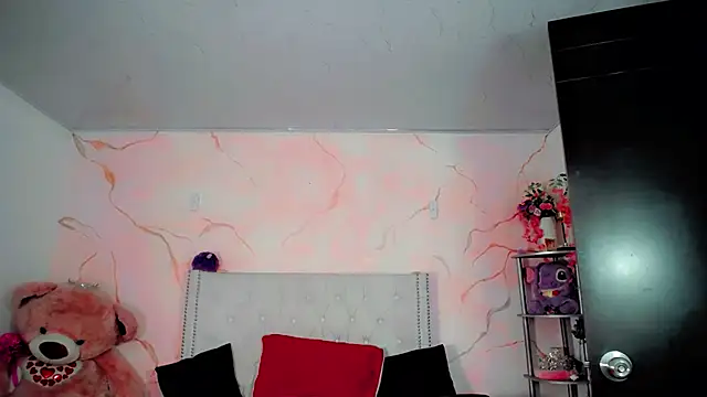 Snapshot of maria_camilacms chatting on 07/07/26, 06:23 maria camilacms online show from 07/07/26, 06:23