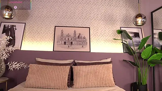 ElleDiane online show from 03/09/26, 12:25