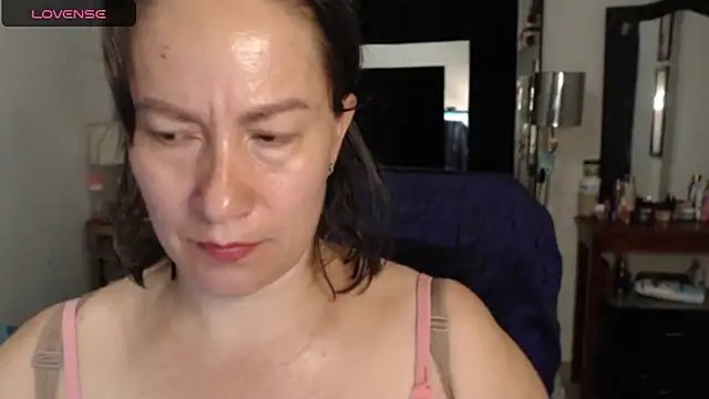 Snapshot of CATRINA-83 chatting on 05/09/26, 11:37 CATRINA-83 online show from 05/09/26, 11:37