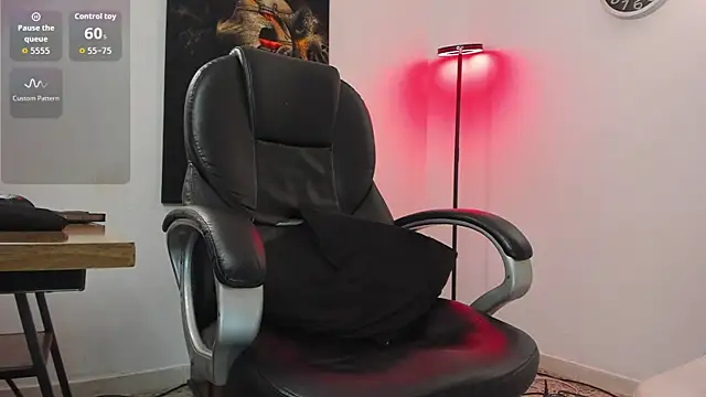 Nicolas Fellener online show from 10/20/25, 04:02