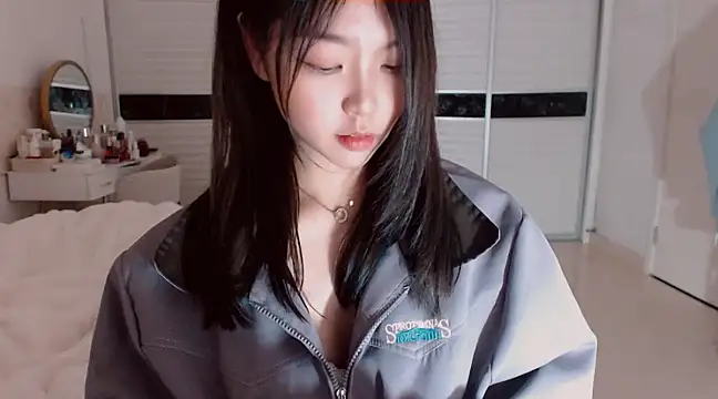 -Lucky Girl online show from 02/13/25, 02:52