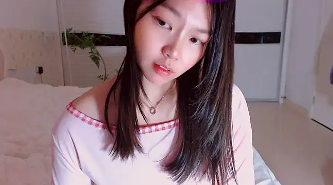 -Lucky Girl online show from 03/04/25, 01:01