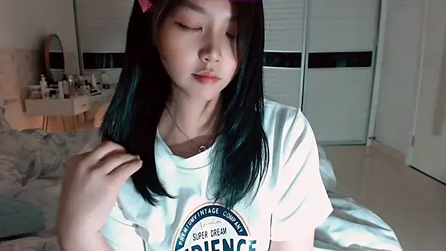 -Lucky Girl online show from 11/01/25, 01:35