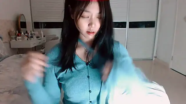 -Lucky Girl online show from 11/09/25, 10:46