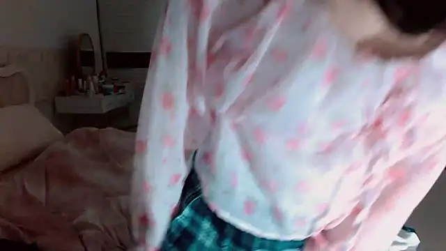 -Lucky Girl online show from 04/20/26, 02:31