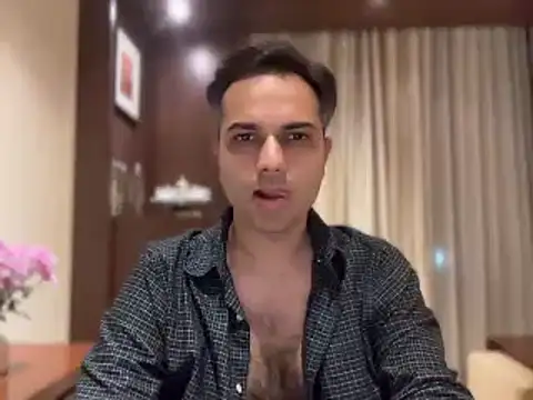 Snapshot of immog727 chatting on 03/11/25, 05:02 immog727 online show from 03/11/25, 05:02