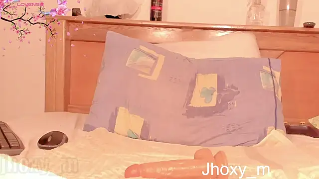 Snapshot of Jhoxy_M chatting on 02/12/25, 03:07 Jhoxy M online show from 02/12/25, 03:07
