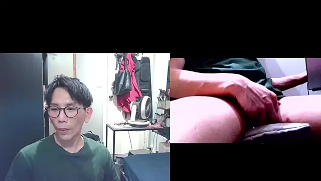 Snapshot of UndreamtM chatting on 07/21/26, 03:25 UndreamtM online show from 07/21/26, 03:25